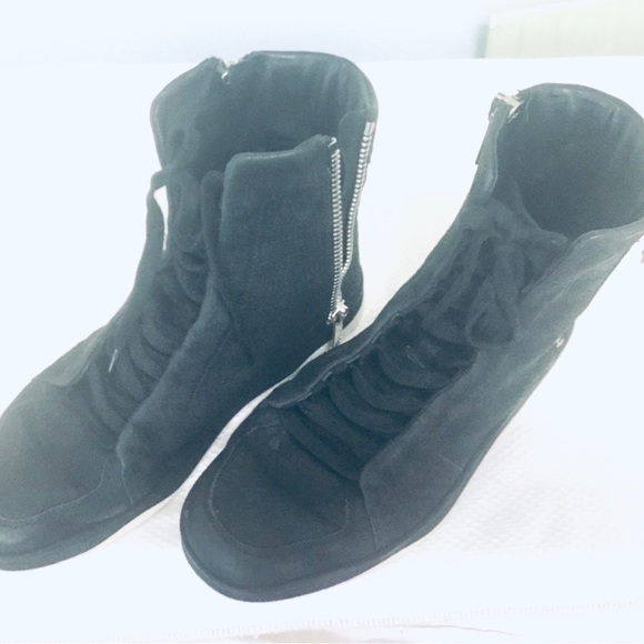 PRE-OWNED 100% AUTHENTIC GUCCI BLACK LEATHER WOMEN'S ANKLE BOOT SZ 5 LACE ZIPPER - Picture 1 of 11